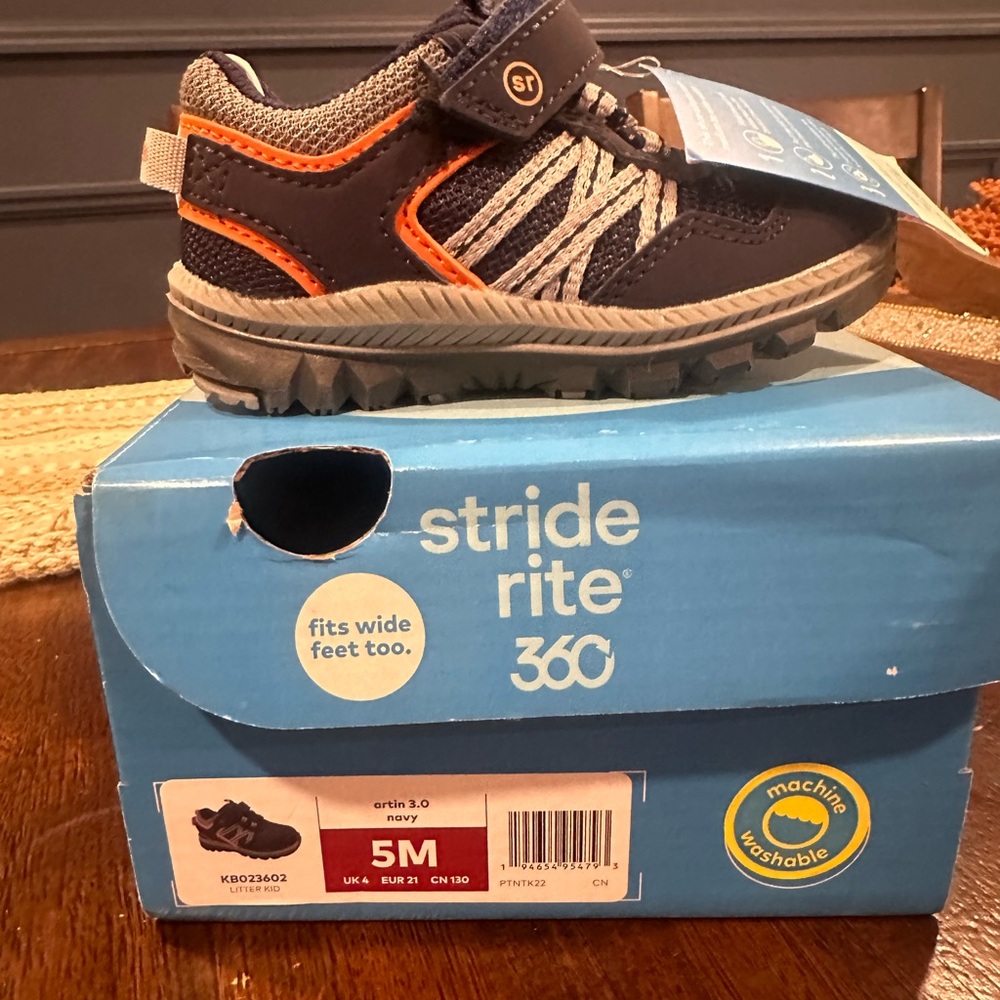 Stride rite toddler sneakers NWT